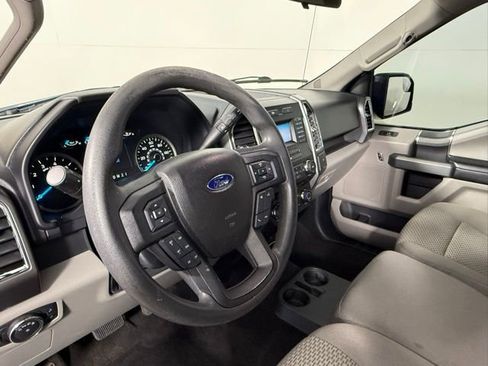Used 2016 Ford F150 XLT image 25