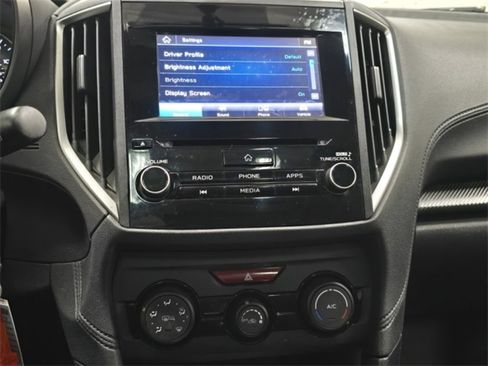 Used 2019 Subaru Crosstrek 2.0i Premium image 27