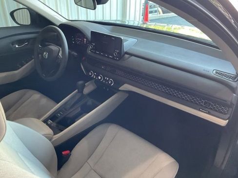 Certified 2023 Honda Accord LX image 19