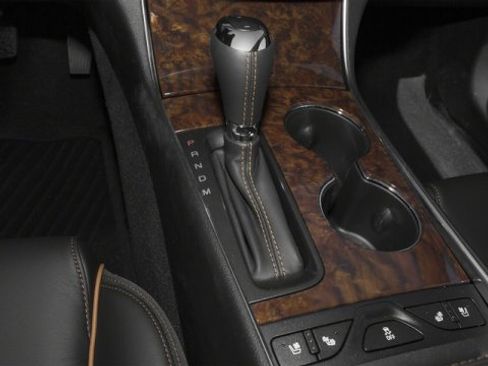 Used 2016 Chevrolet Impala LTZ w/ Enhanced Convenience Package image 13