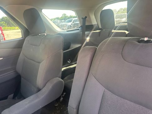 Used 2025 Ford Explorer Active RWD image 10