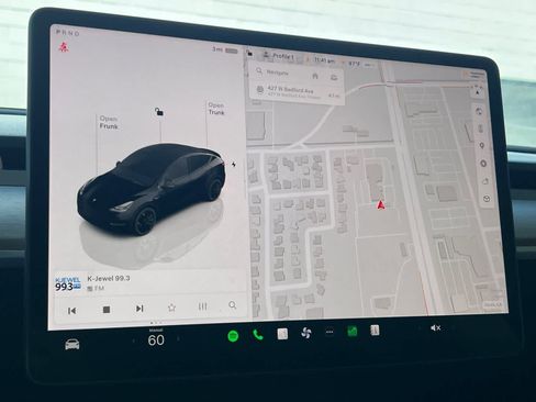 Used 2023 Tesla Model Y Performance AWD/4WD image 23