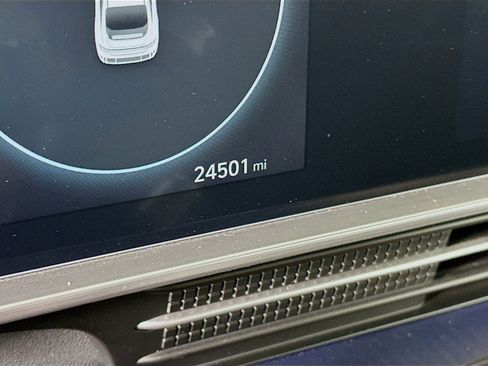 Used 2024 Hyundai Ioniq 6 SE RWD image 18