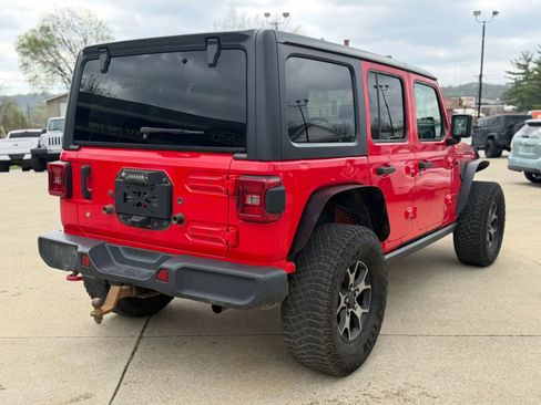 Used 2018 Jeep Wrangler Unlimited Rubicon w/ Uconnect 4C Nav & Sound Group AWD/4WD image 2