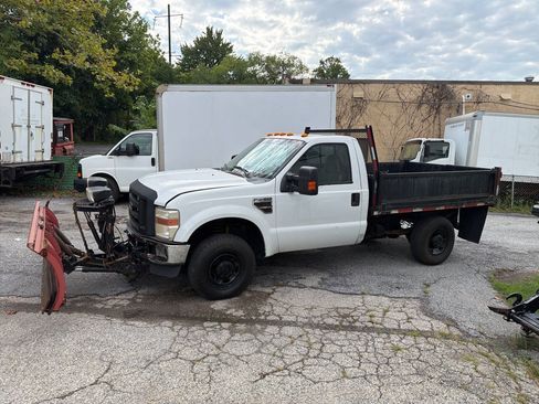 Used 2010 Ford F250 XL AWD/4WD image 15