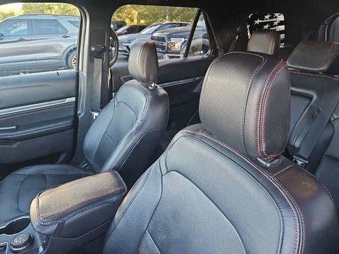 Used 2018 Ford Explorer Sport w/ Equipment Group 401A AWD/4WD image 4
