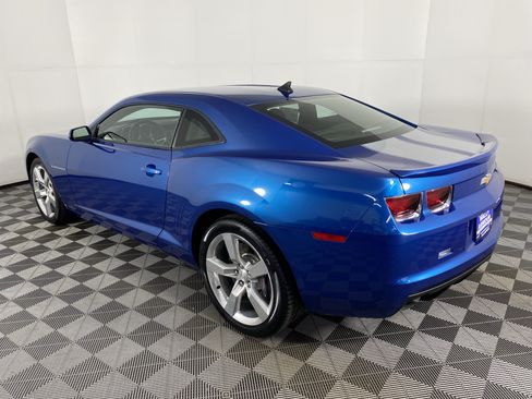 Used 2010 Chevrolet Camaro SS w/ RS Package RWD image 6