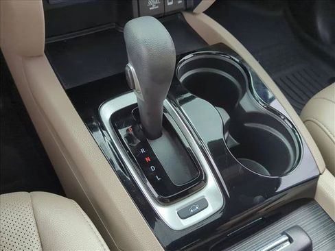Used 2019 Honda Ridgeline RTL-E image 12