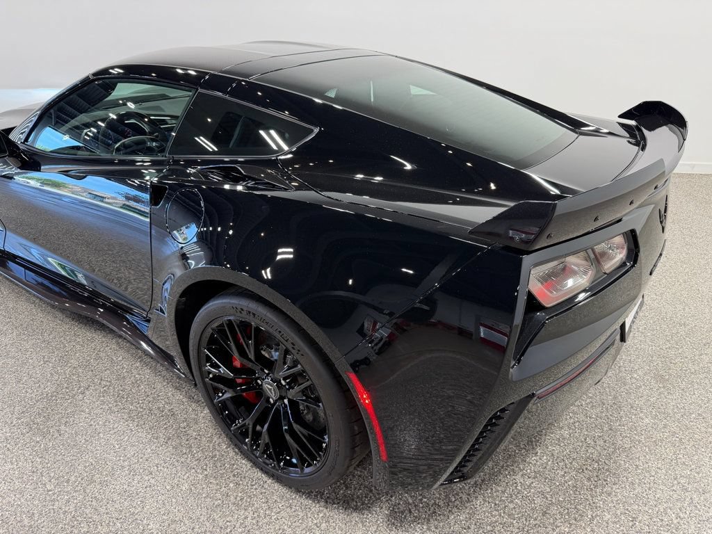 Used 2019 Chevrolet Corvette Z06 RWD image 25