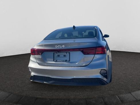 Used 2024 Kia Forte LXS image 6