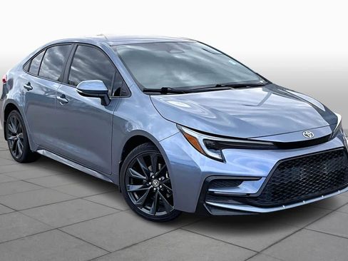 Used 2023 Toyota Corolla SE image 4