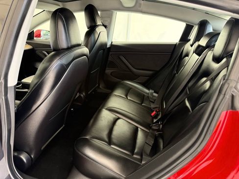 Used 2019 Tesla Model 3 Long Range RWD image 16