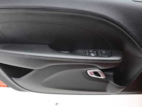 Used 2018 Dodge Challenger GT w/ Technology Group image 12