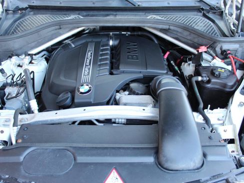 Used 2014 BMW X5 xDrive35i AWD/4WD image 32
