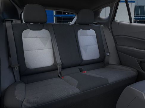 New 2026 Chevrolet Trax RS w/ Sunroof Package image 17