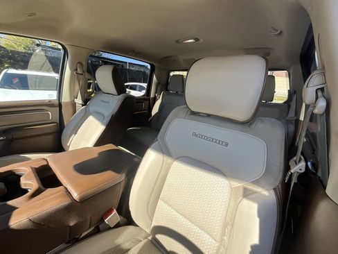 Used 2019 RAM 1500 Laramie image 13