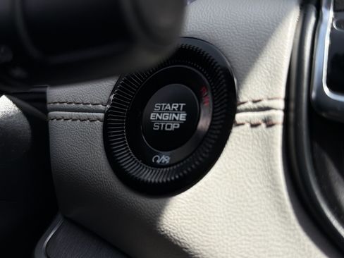 Used 2025 Jeep Compass Limited AWD/4WD image 22