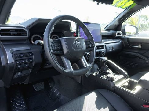 Certified 2024 Toyota Tacoma TRD Off-Road w/ TRD Off Road Premium Package AWD/4WD image 10