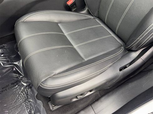 Used 2022 Land Rover Range Rover Velar S image 28