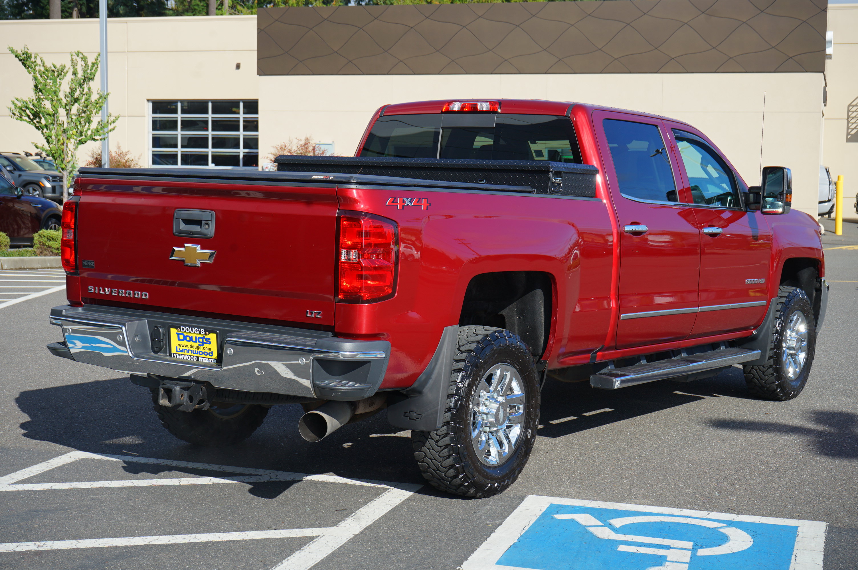 Used 2018 Chevrolet Silverado 2500 LTZ w/ Duramax Plus Package AWD/4WD image 3