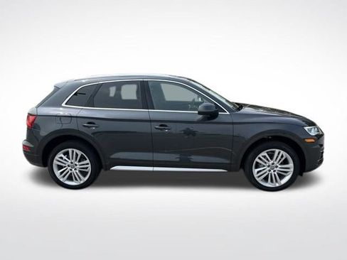 Used 2018 Audi Q5 2.0T Premium Plus w/ Premium Plus Package AWD/4WD image 12