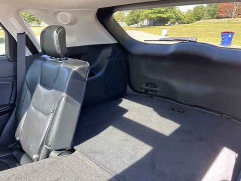 Used 2022 Ford Edge Titanium image 26