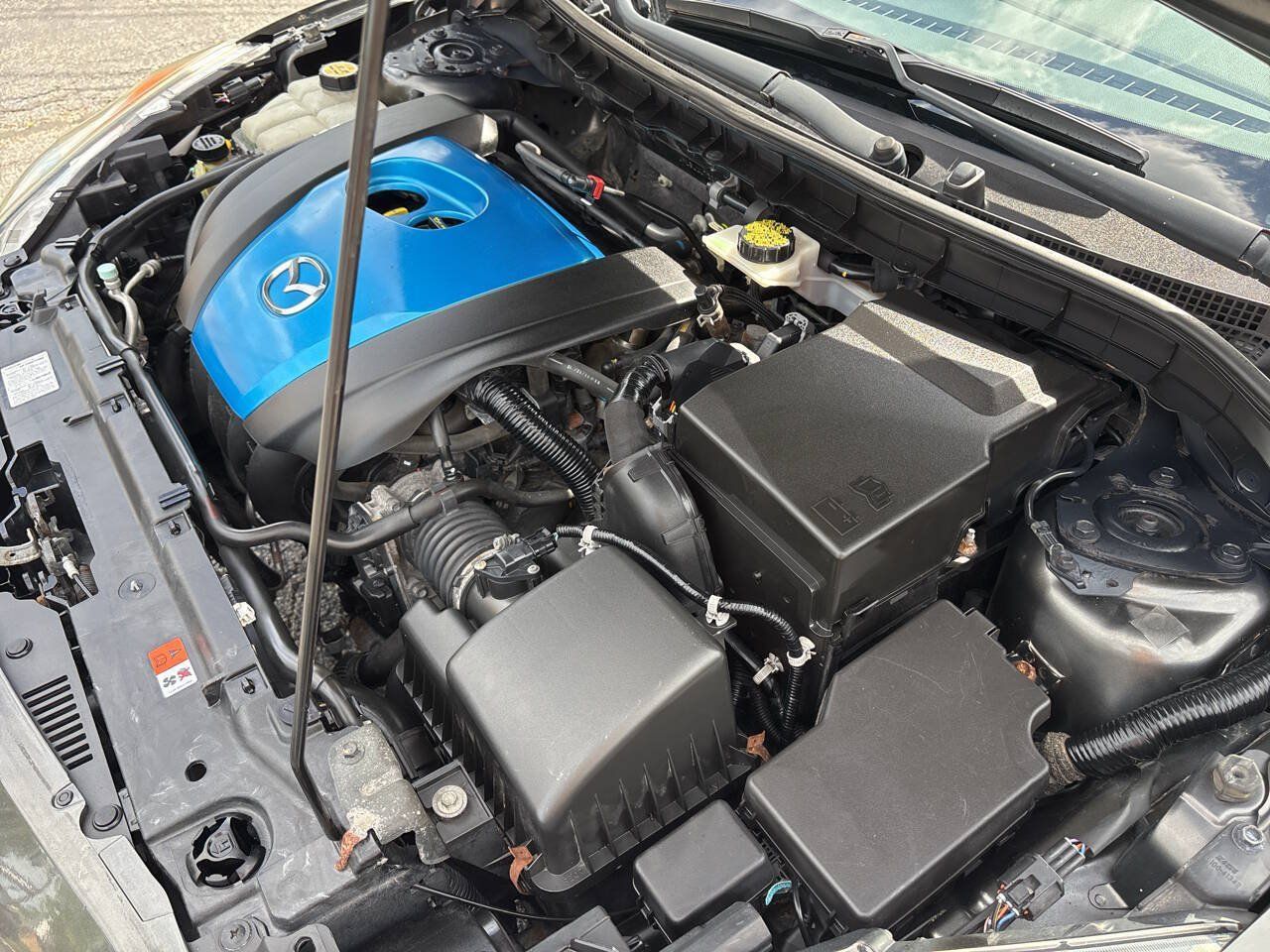 Used 2012 MAZDA MAZDA3 i Touring FWD image 29