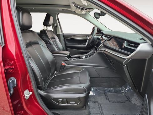 Used 2023 Jeep Grand Cherokee 4WD 4xe image 6