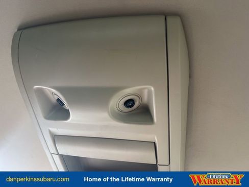 Used 2016 Chrysler Town & Country Touring image 33