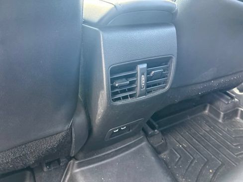 Used 2023 Toyota Corolla Cross AWD Hybrid w/ Convenience Package image 15