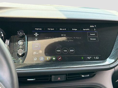 Used 2023 Buick Envision Essence AWD/4WD image 11