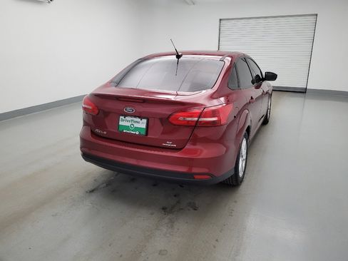 Used 2016 Ford Focus SE FWD image 7