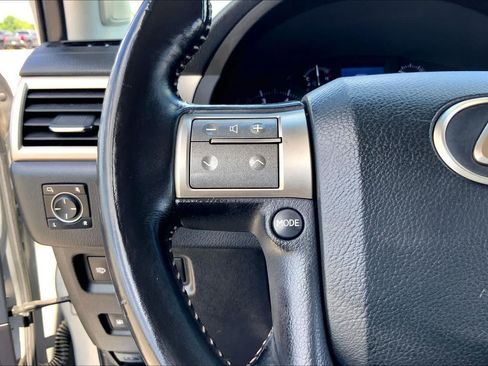 Used 2015 Lexus GX 460 w/ Premium Package AWD/4WD image 23