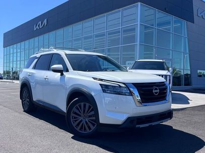 Used 2023 Nissan Pathfinder SL w/ SL Premium Package