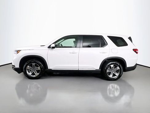 Used 2025 Honda Pilot EX-L image 6