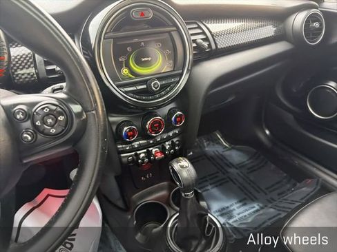Used 2015 MINI Cooper S image 27