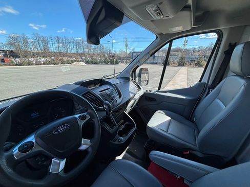 Used 2019 Ford Transit 350 350 HD Cab & Chassis 2D image 15