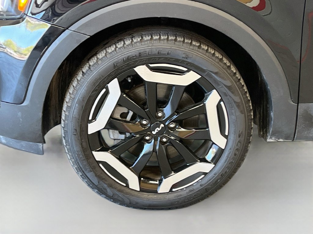 Used 2025 Kia Telluride SX w/ SX Captain's Chair Package AWD/4WD image 34