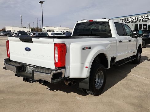 Used 2024 Ford F350 XLT image 3