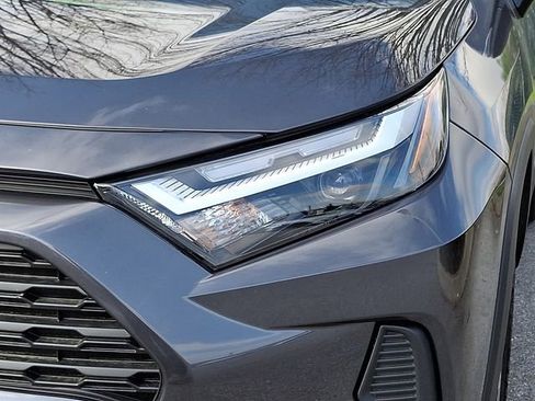 Used 2025 Toyota RAV4 XLE image 9