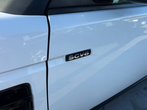 Used 2014 Land Rover LR4 HSE LUX image 9