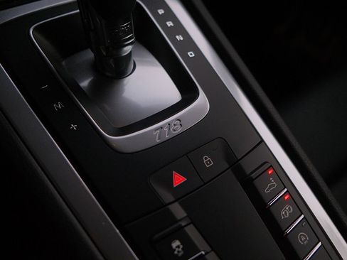 Used 2024 Porsche 718 Cayman image 26