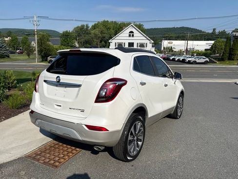 Used 2021 Buick Encore Preferred w/ LPO, Active Package AWD/4WD image 7
