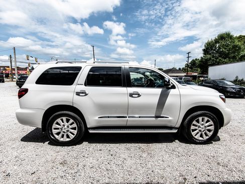 Used 2020 Toyota Sequoia Platinum RWD image 13