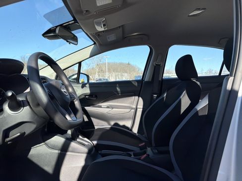 Used 2025 Nissan Versa S w/ Trunk Package image 11