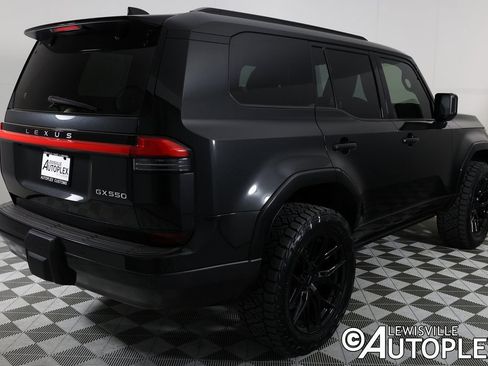 Used 2025 Lexus GX 550 w/ Accessory Package (Z1) image 5