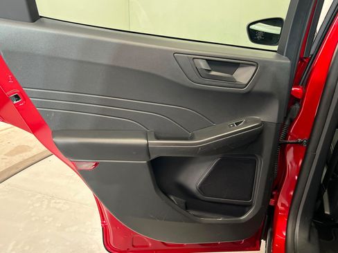 Used 2023 Ford Escape Active FWD image 19