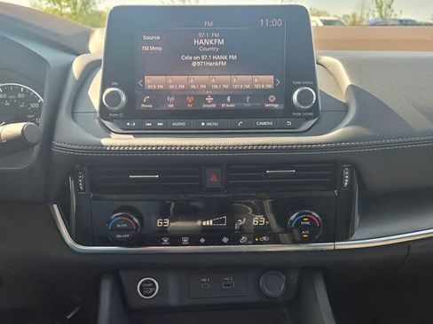 Used 2021 Nissan Rogue SV FWD image 29