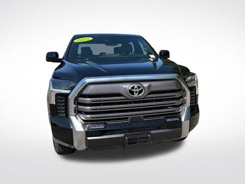 Used 2025 Toyota Tundra Limited AWD/4WD image 20