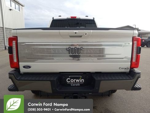 New 2026 Ford F250 King Ranch w/ FX4 Off-Road Package image 4